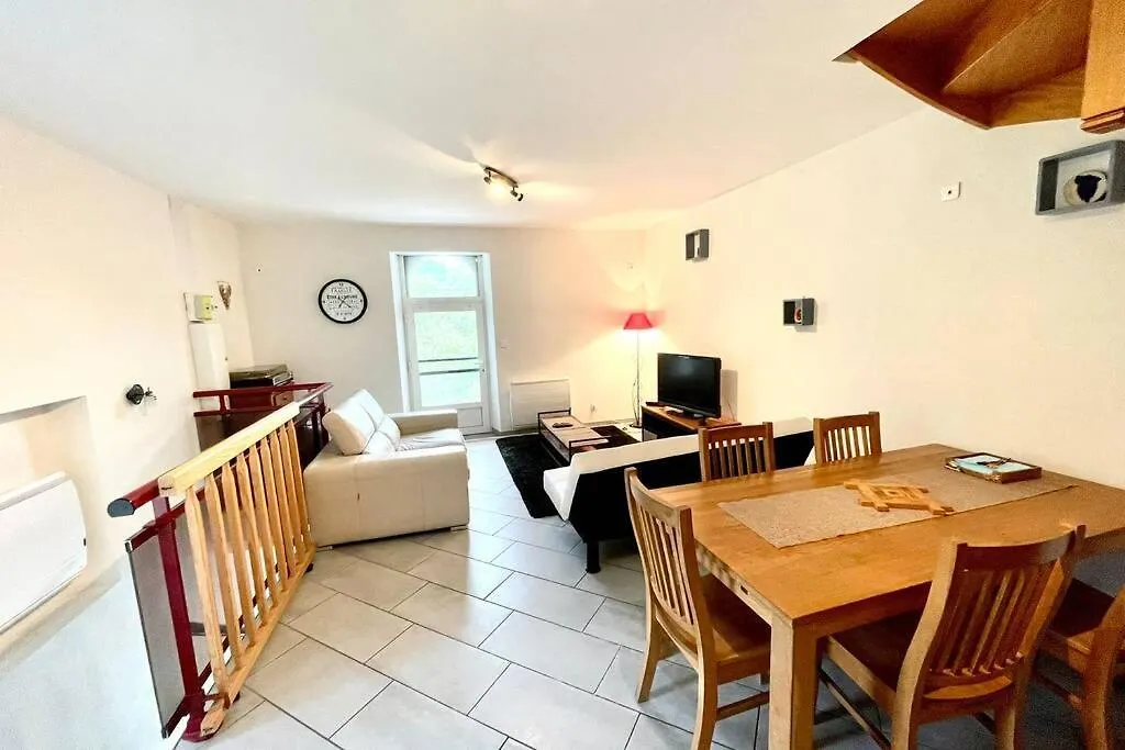 Sobnb-Fillinges- Appartement Dans Maison Debut Vallee Verte 0*, Fillinges